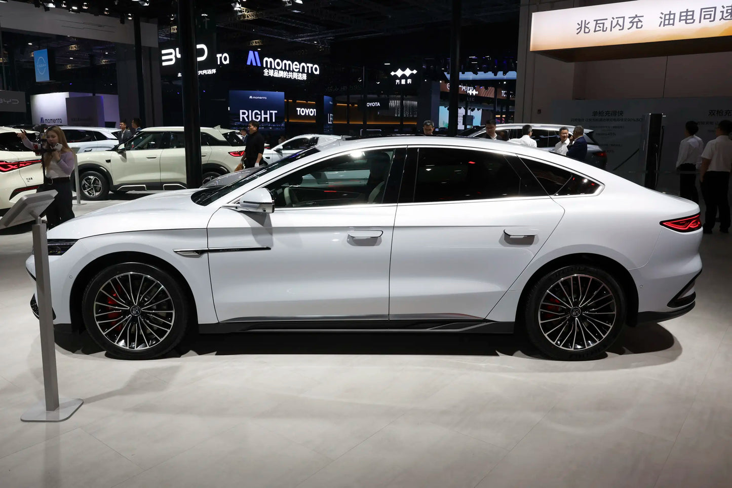 BYD Han электромобиль