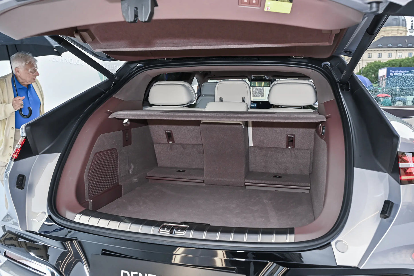 Denza Denza Z9GT DM -Гибридный PHEV