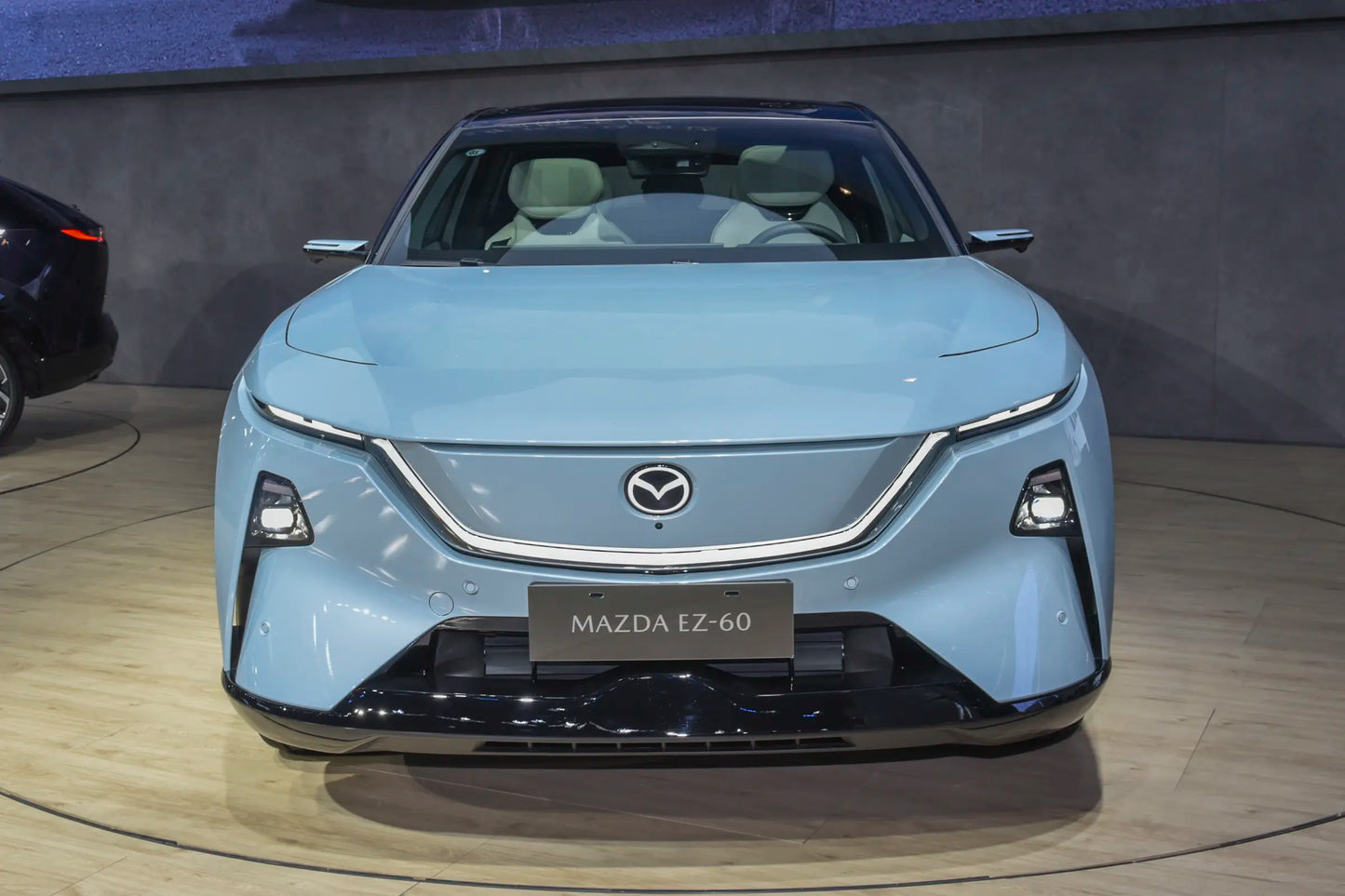 Mazda EZ-60-Гибрид REEV
