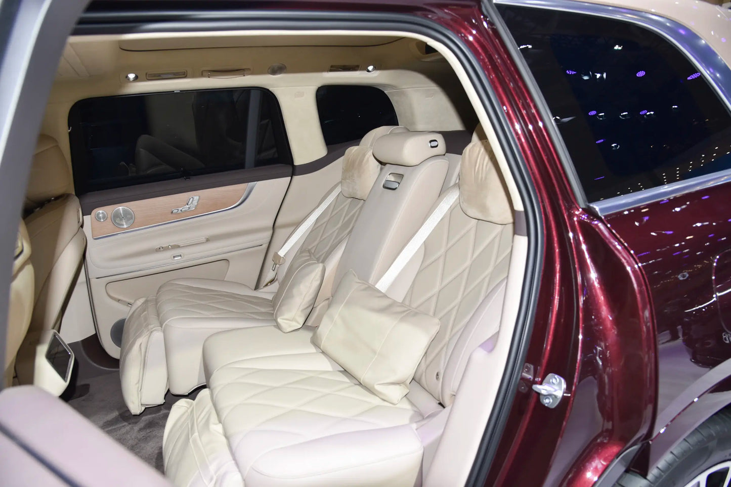 Seres Auto AITO M9-Гибрид REEV