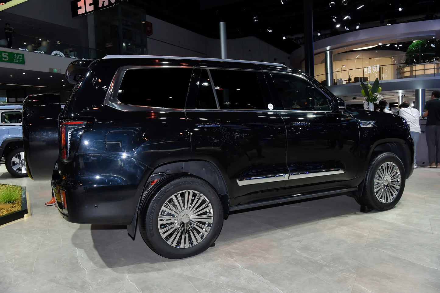 BAIC Geländewagen BJ60 Thunder-Hybrid REEV
