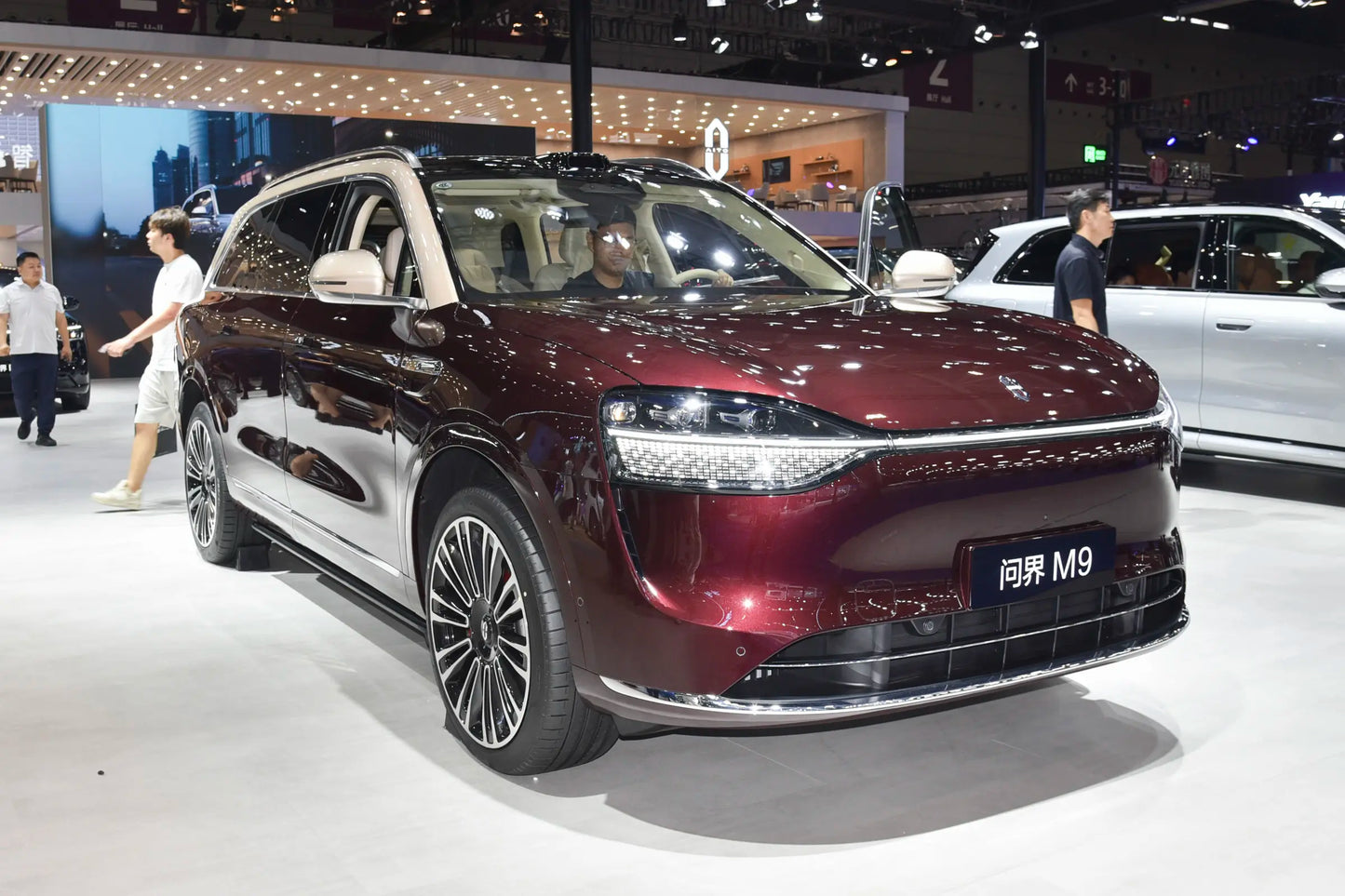 Seres Auto AITO M9-Гибрид REEV
