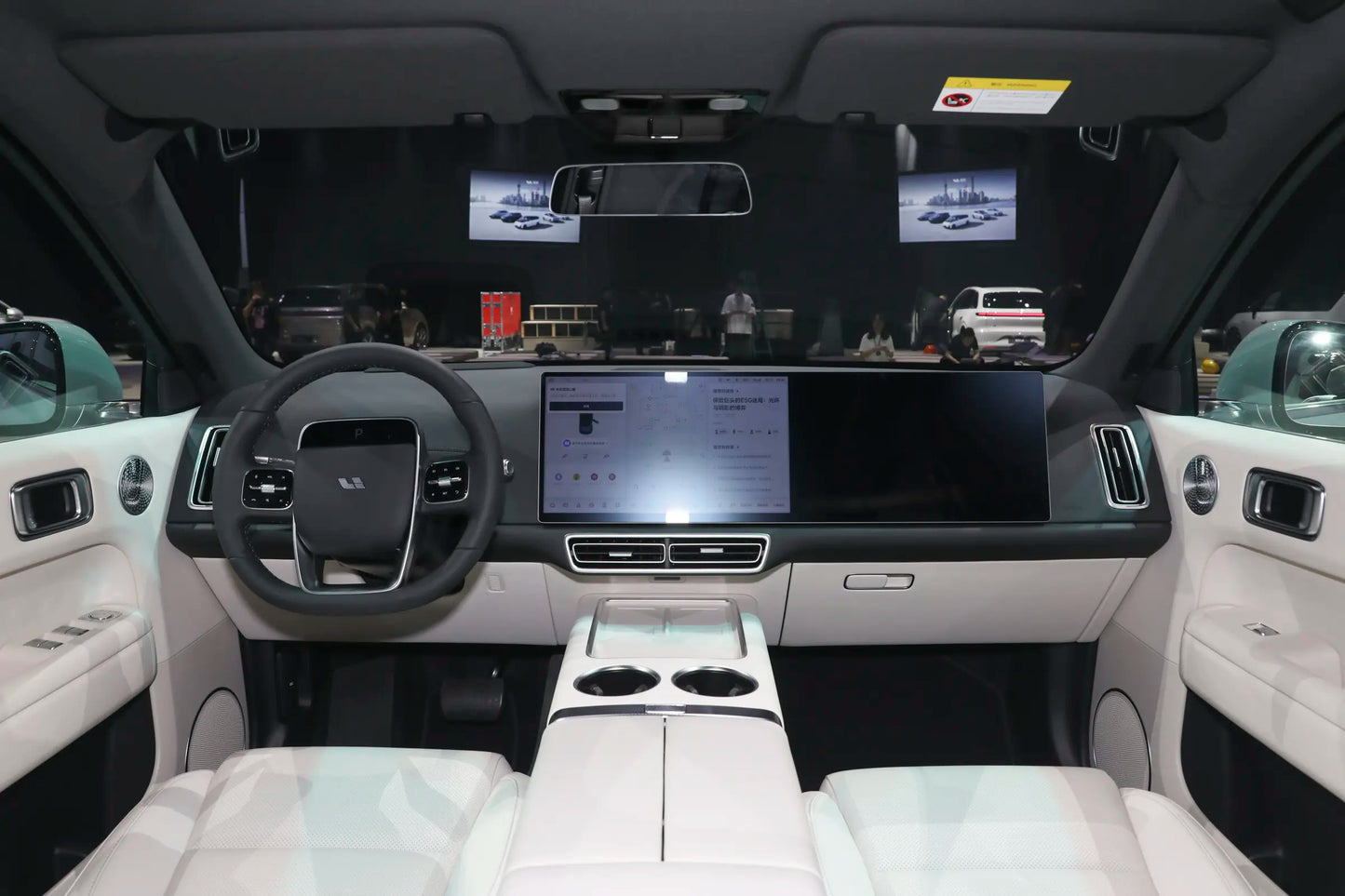 Li Auto L6-гибрид REEV