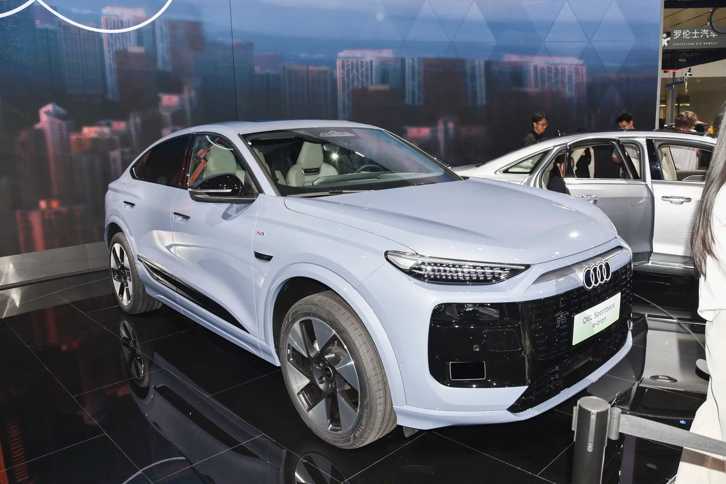FAW-Audi Q6L Спортбек e-tron