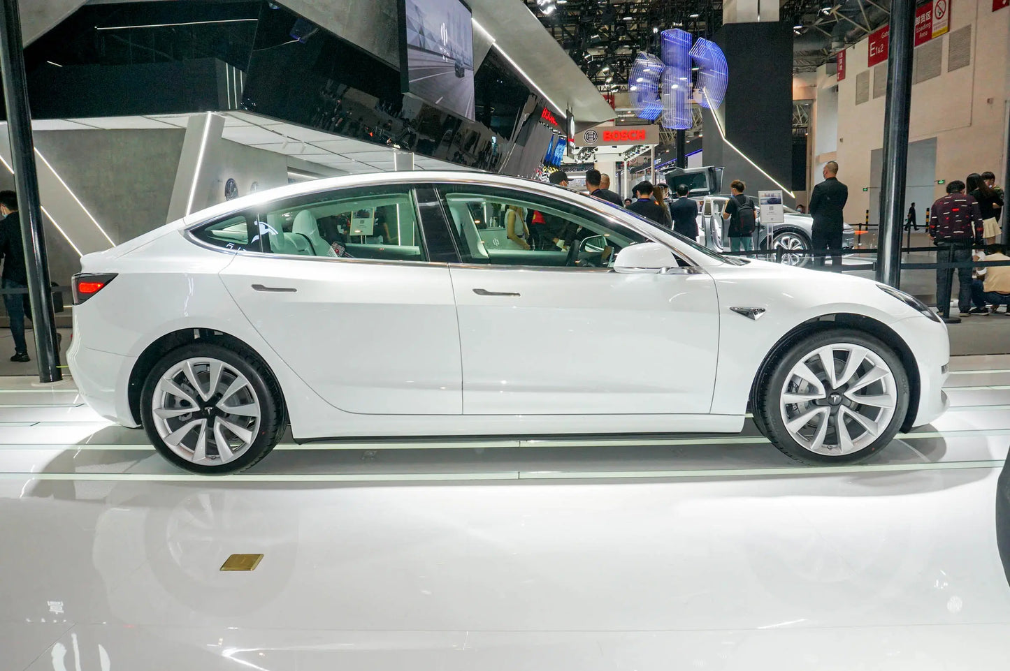 Tesla Модель 3