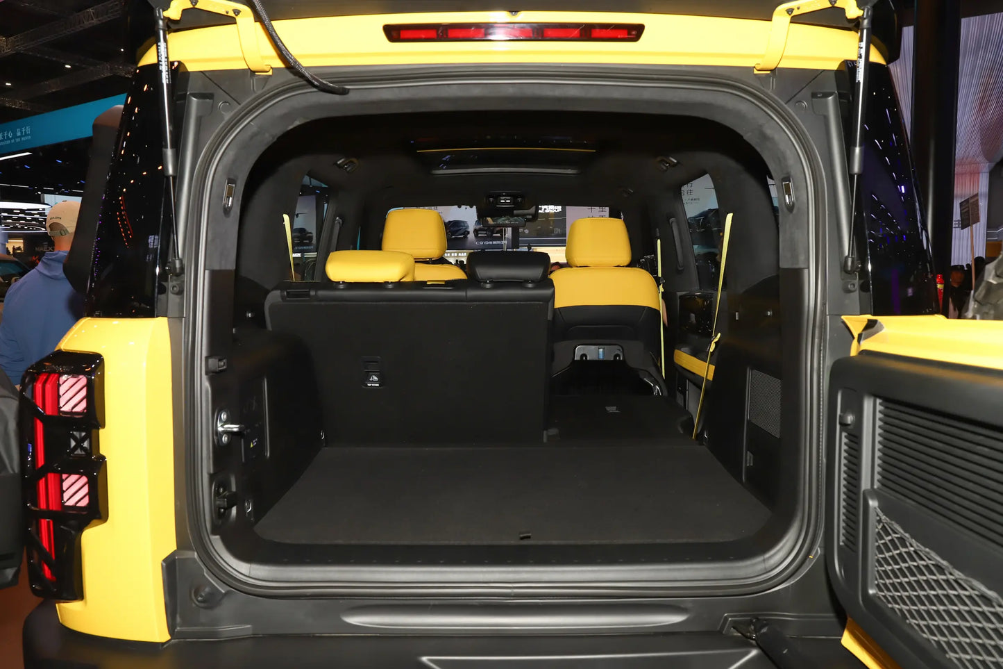 Внедорожник BAIC BJ40 с гибридным удлинителем запаса хода REEV