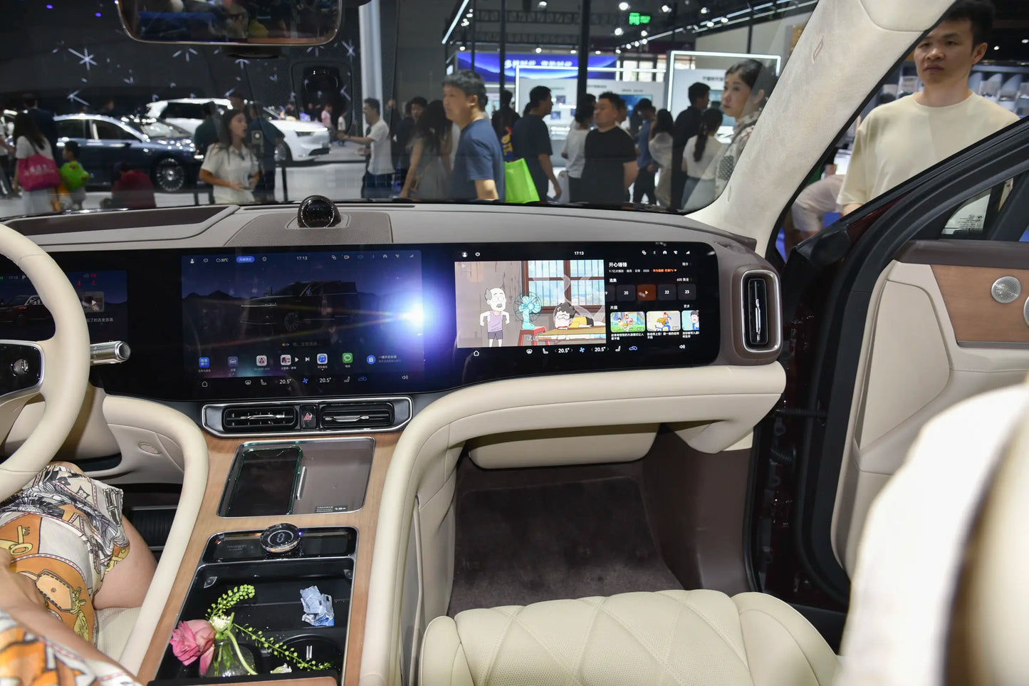 Seres Auto AITO M9-Гибрид REEV