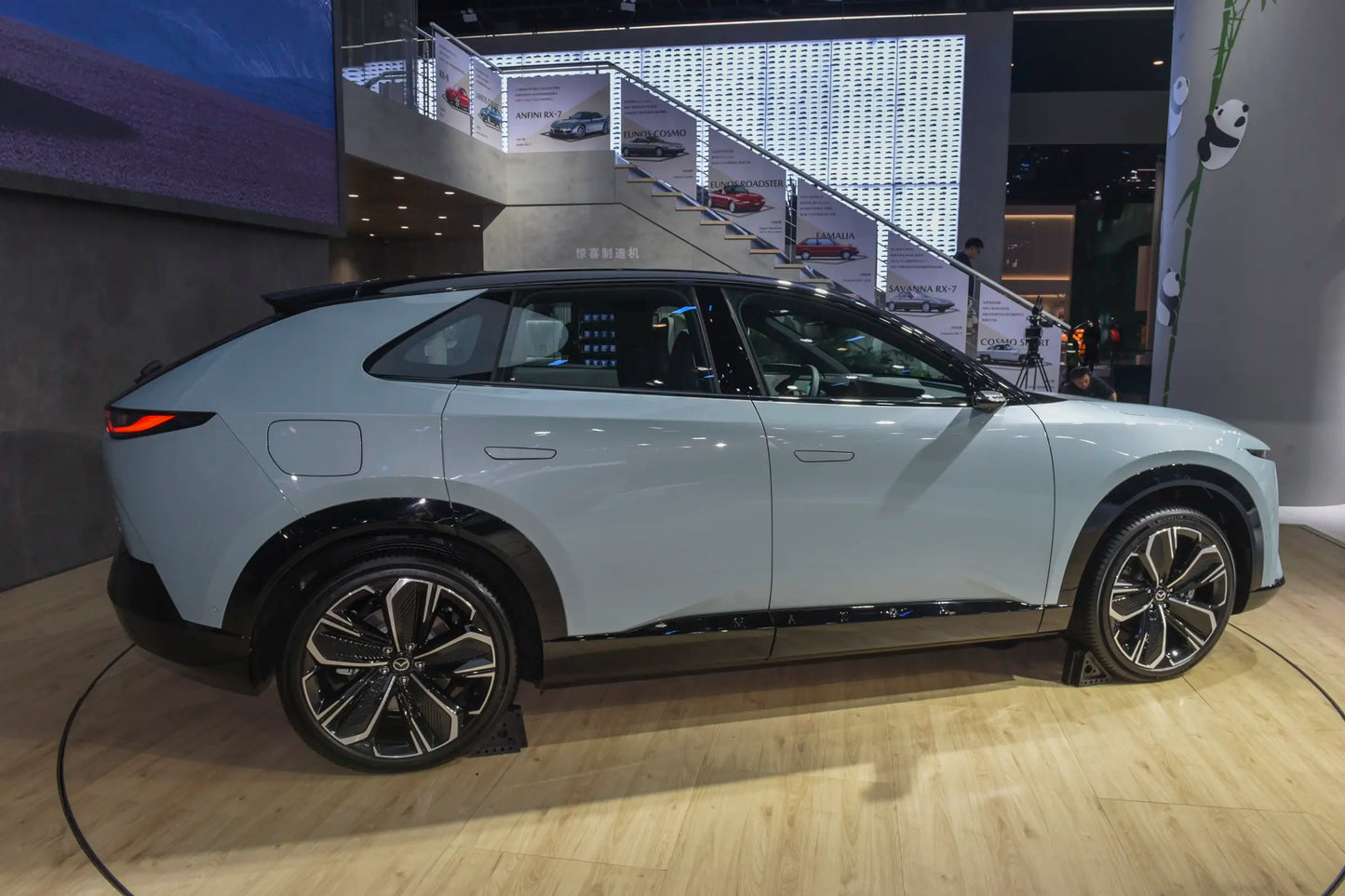 Mazda EZ-60-Гибрид REEV