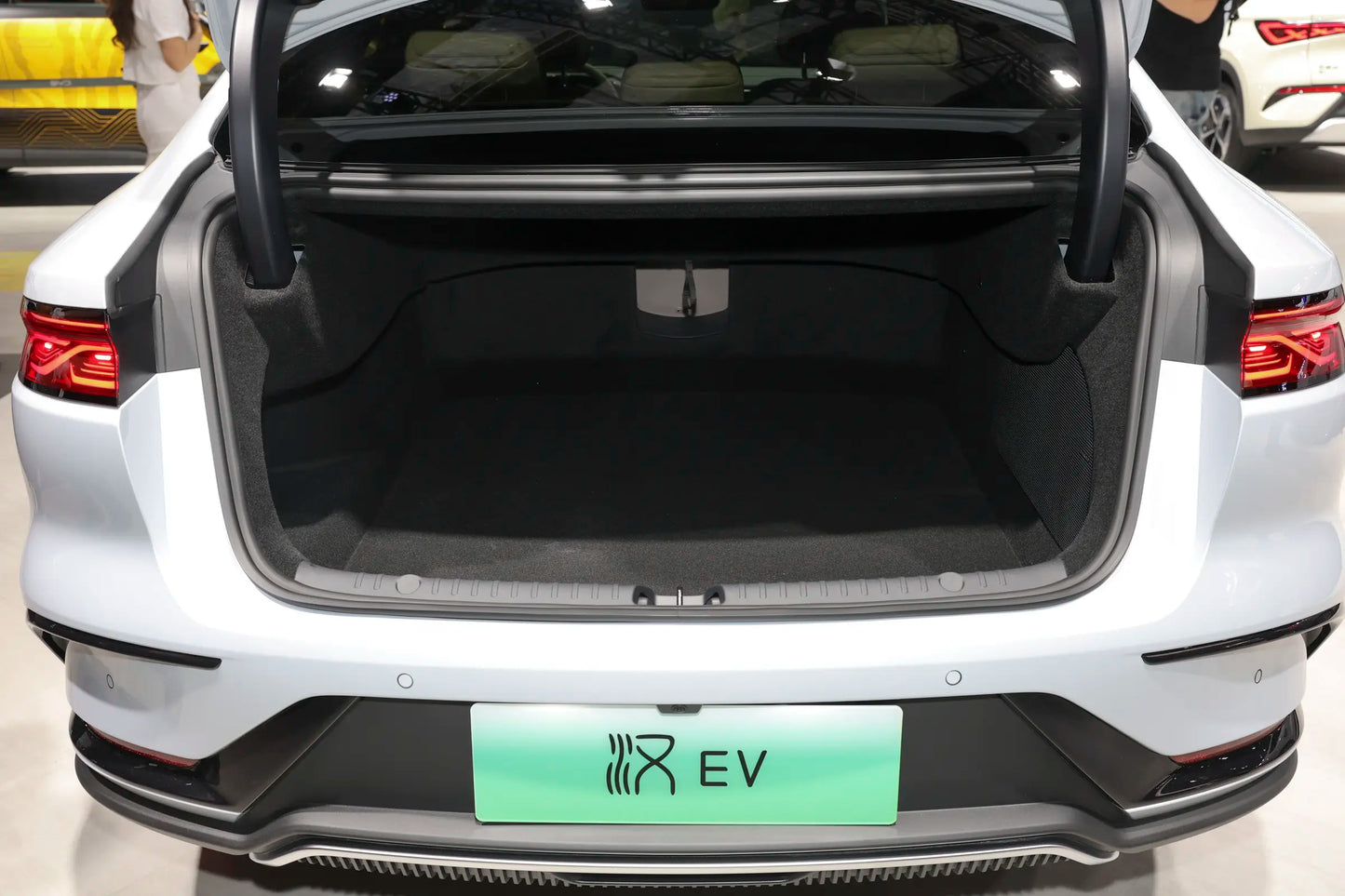 BYD Han электромобиль