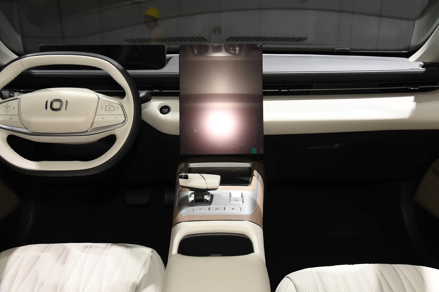 Qiyuan Changan Qiyuan A05 - Гибридный PHEV